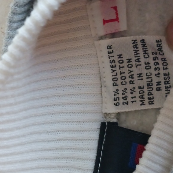 Vintage women's sweatshirt..brand- ROW G..sz Large..white/gray stripe - Picture 7 of 14